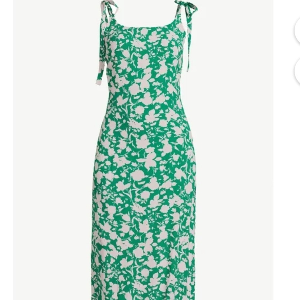 89 Green and White Floral Maxi Dress